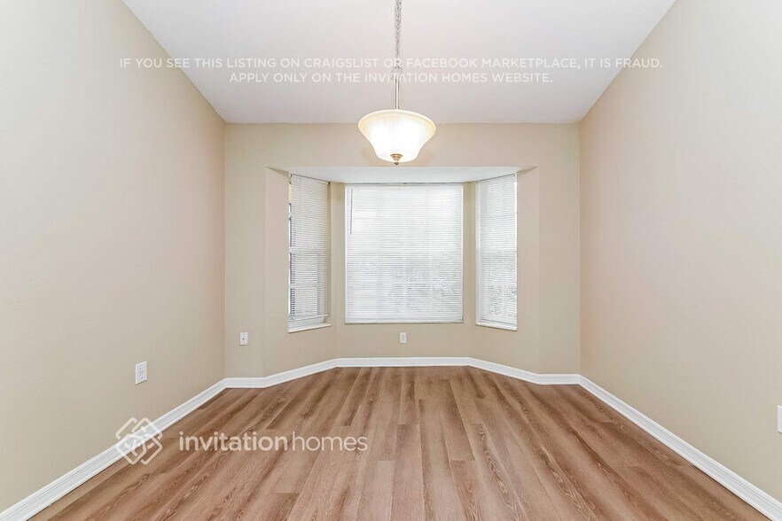 Building Photo - 920 49th St Cir E