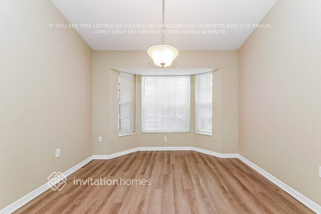 Building Photo - 920 49th St Cir E