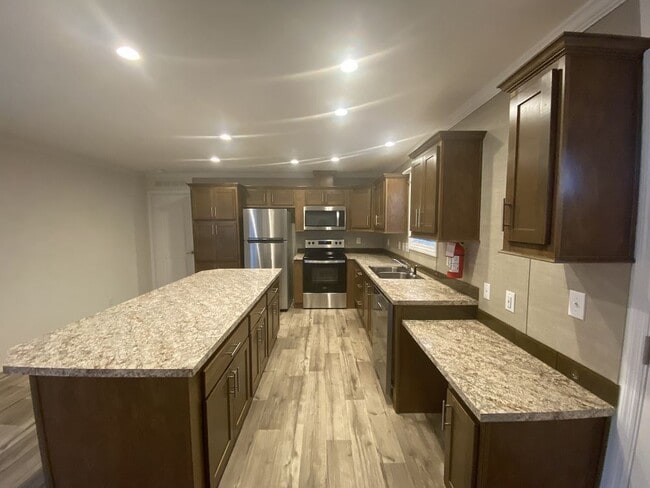 Building Photo - 4 Mink Ct