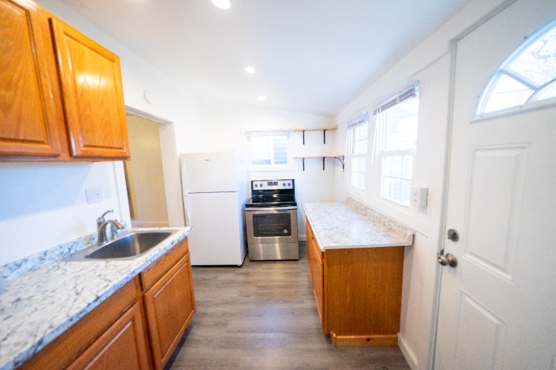 Building Photo - 517 High St