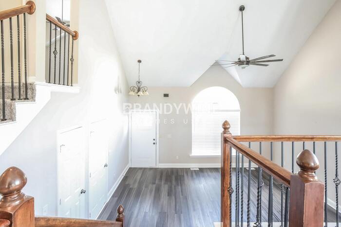 Building Photo - 18709 E 10th Terrace Ct N