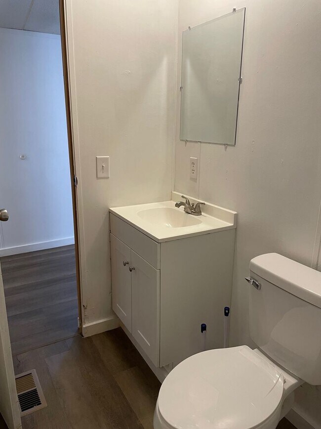 Building Photo - 3 BED, 2 BATH MOBILE HOME