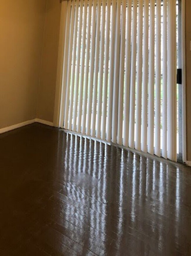 Building Photo - Cozy Home Only 10 Mins from Downtown San Antonio