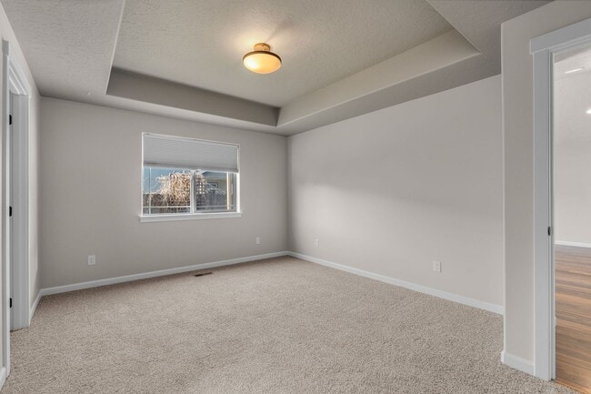 Building Photo - 4 Bed 2.5 Bath Single level - Fenced