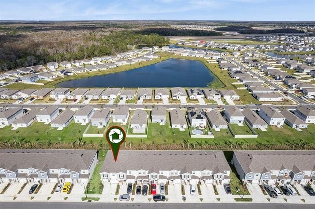 Building Photo - 2653 Skyline Lp