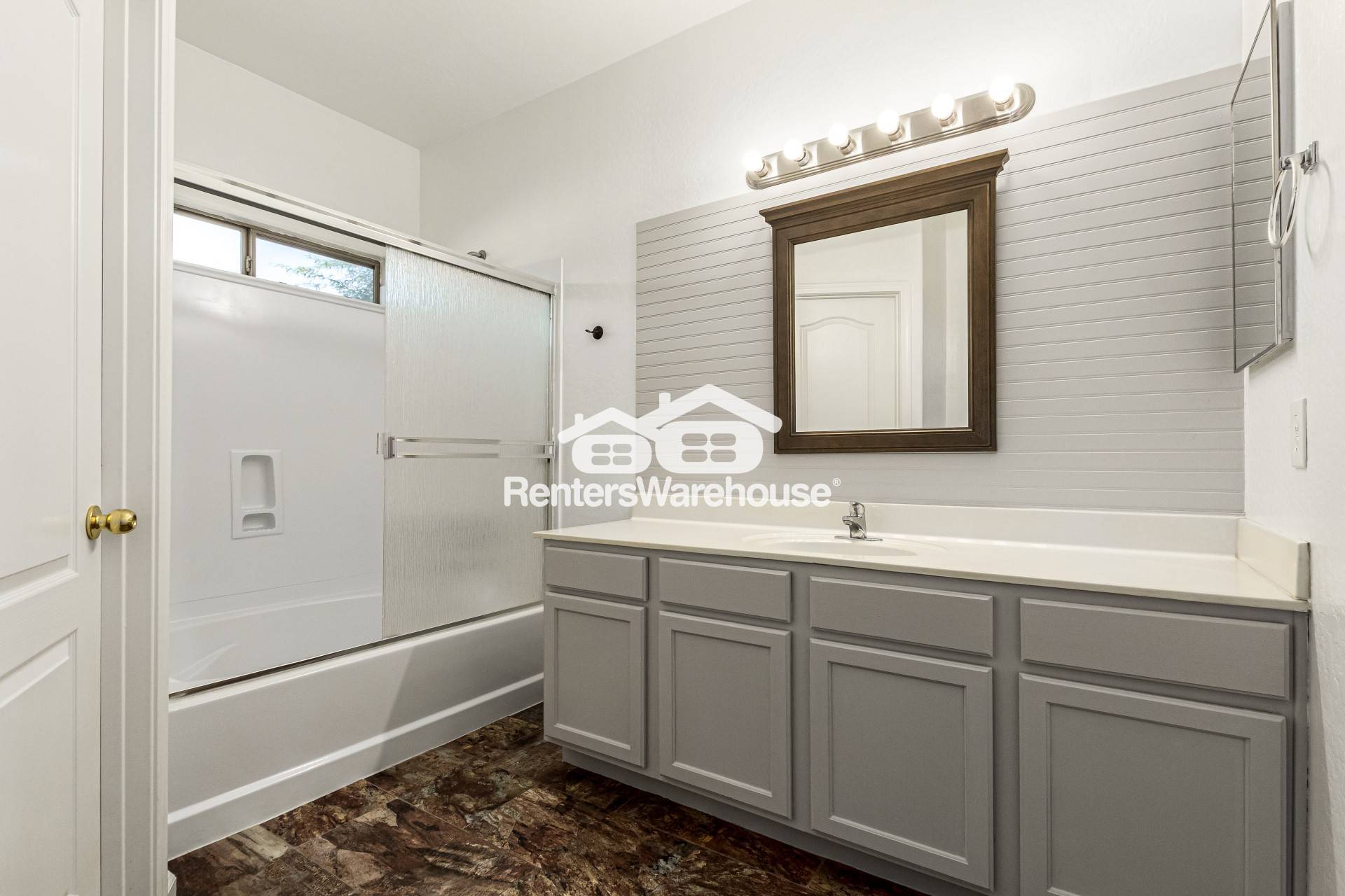 Building Photo - 17088 W Lundberg St