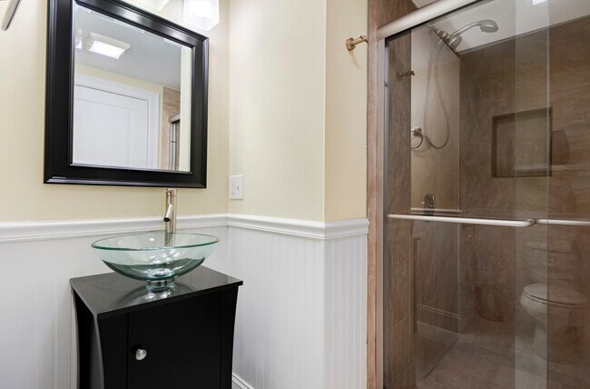 Building Photo - 14 Brattle Ln