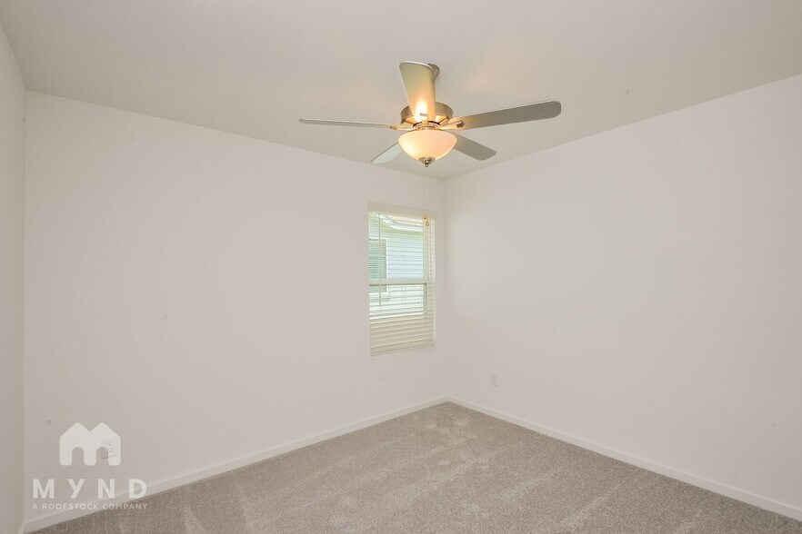 Building Photo - 2745 Mistwood Dr