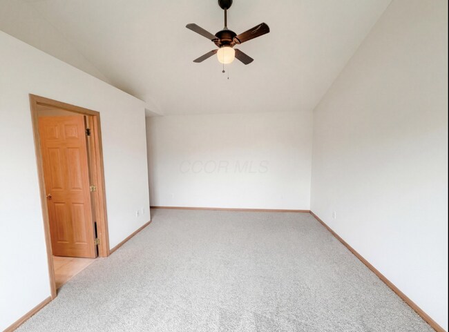 Building Photo - 1000 Hidden Cove Way