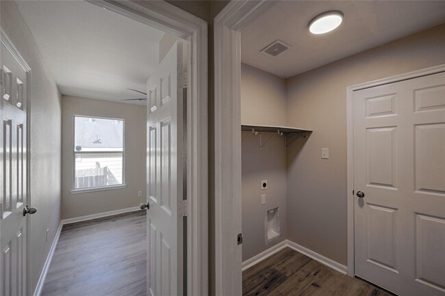 Building Photo - 14087 Running Bear Dr