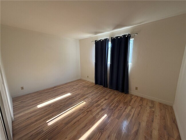 Building Photo - 2125 Rocky View Rd