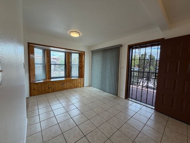Building Photo - 1307 Rufina Ln