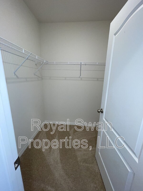 Building Photo - 5619 Siltstone St