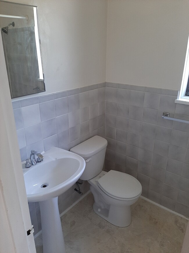 Building Photo - 615 Biltmore Ave