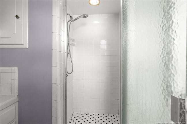 Building Photo - 161 Summerhill Rd