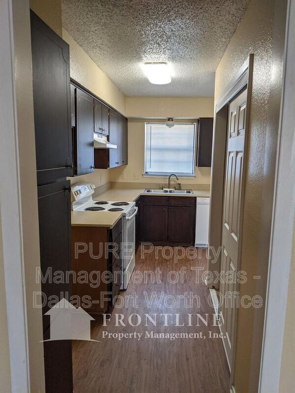 Building Photo - 938 Southmoor Dr