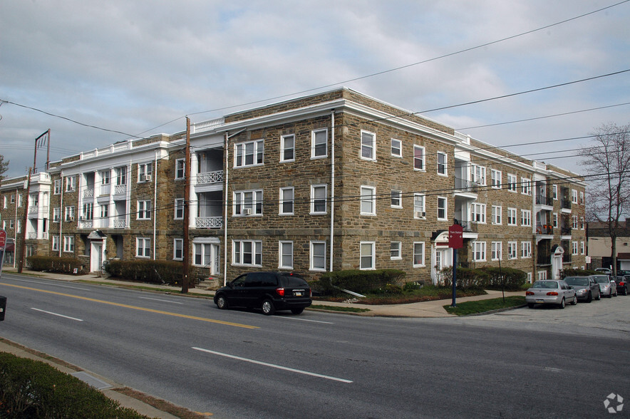 Primary Photo - Shirley Apartments