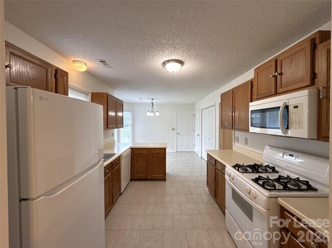 Building Photo - 13500 Stephendale Dr