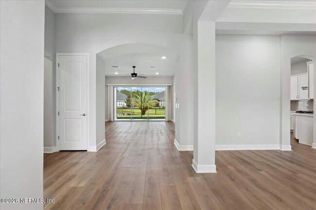 Building Photo - 52 Clarendon Rd