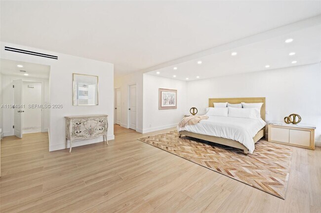 Building Photo - 10155 Collins Ave