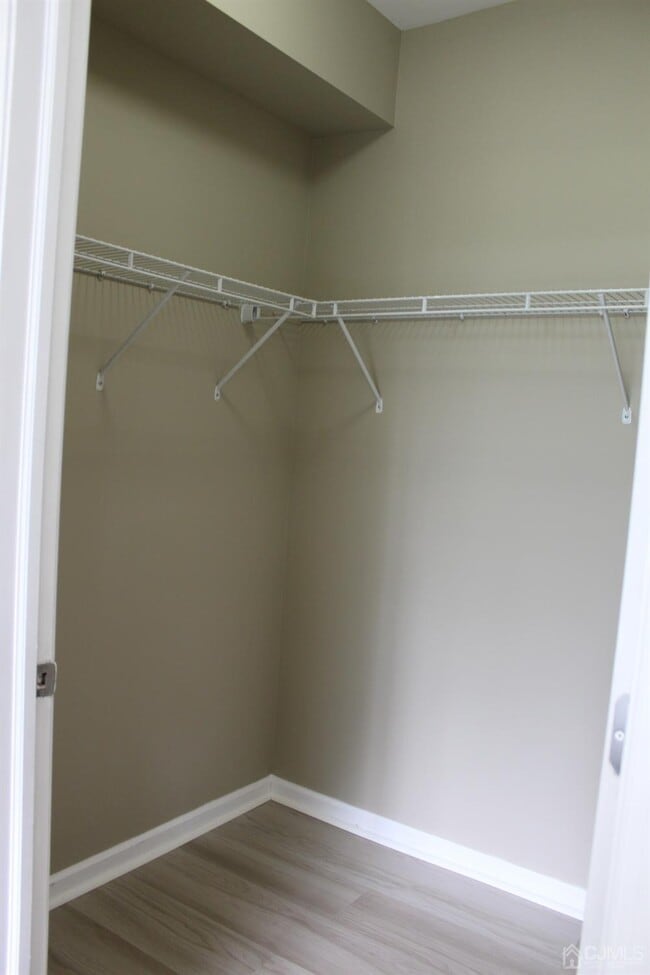 Building Photo - 514 Doral Ct