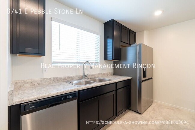 Building Photo - 8741 E Pebble Stone Ln