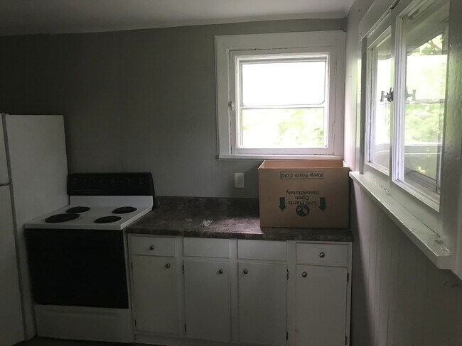 Building Photo - 108 1/2 W Filbert Street