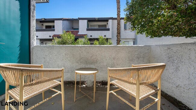 Building Photo - 1455 E Katie Ave