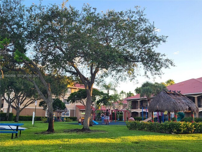 Building Photo - 101 SW 117th Ave