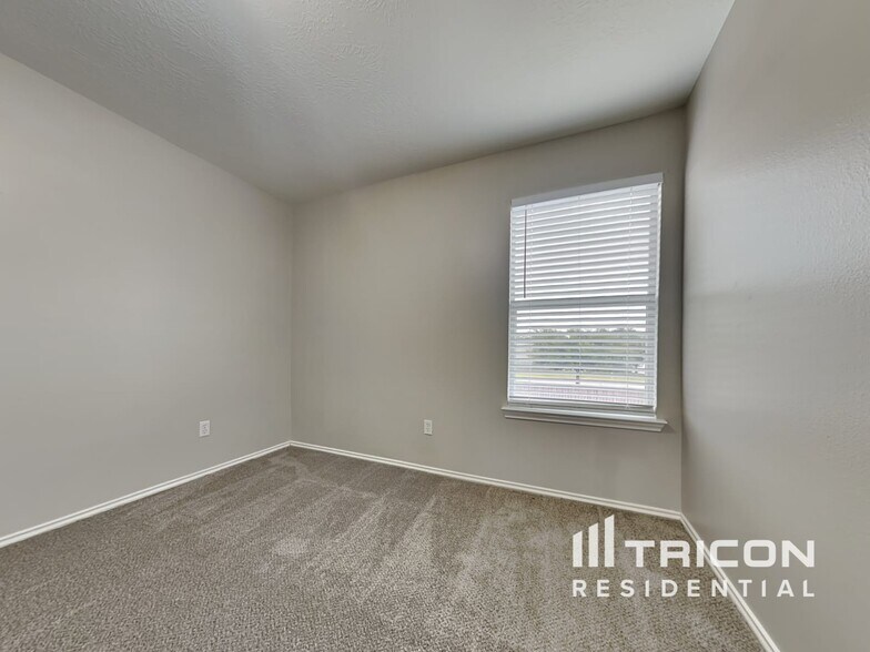 Building Photo - 13007 Lark Point Ct