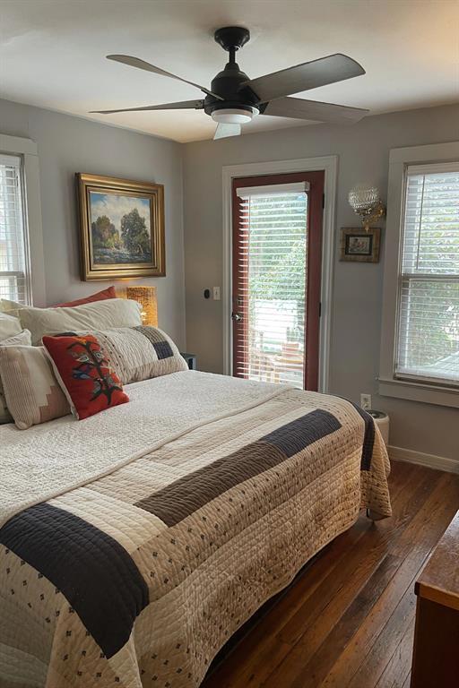 Building Photo - 200 S Cedar St