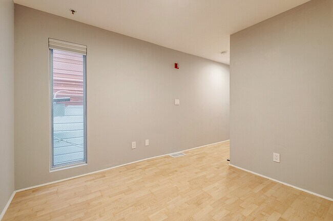 Building Photo - 755 Florida St