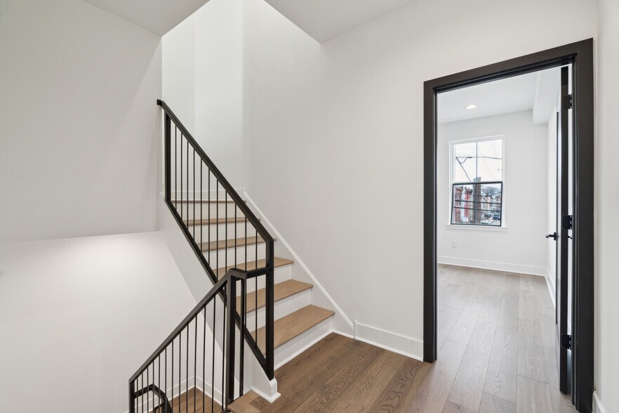 Building Photo - 3031 W Berks St