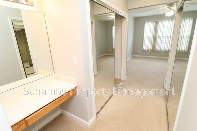 Building Photo - 223 Eyam Hall Ln