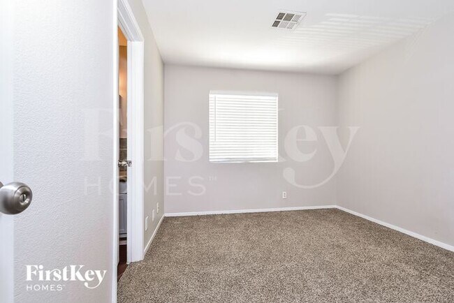 Building Photo - 7233 Scenic Desert Ct