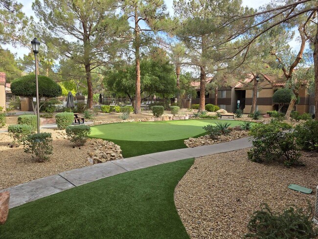 Building Photo - Immaculate Guard-Gated First-Floor Condo!