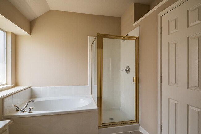 Building Photo - 23 Heron Hollow Ct