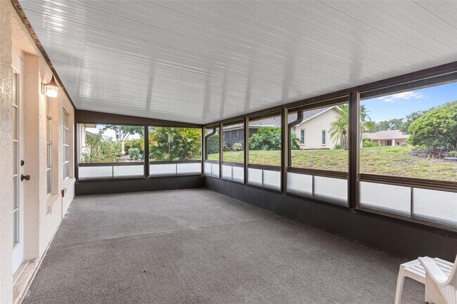 Building Photo - 1218 Gillespie Dr N