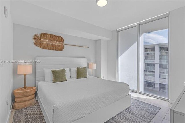 Building Photo - 3900 Biscayne Blvd