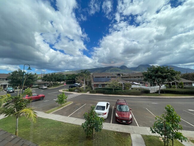 Building Photo - Kahoma Village 3 Bedroom Townhome