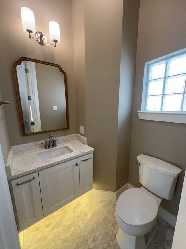 Building Photo - 10607 Enclave Shadows Ct