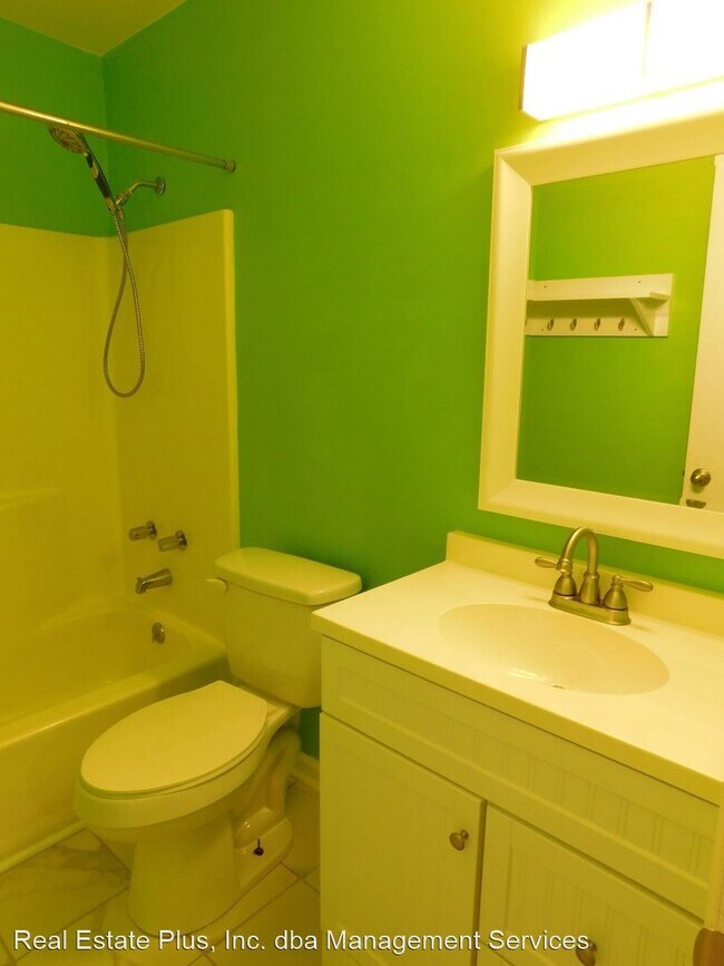 Building Photo - 3 br, 2 bath House - 1501 Race Track Road