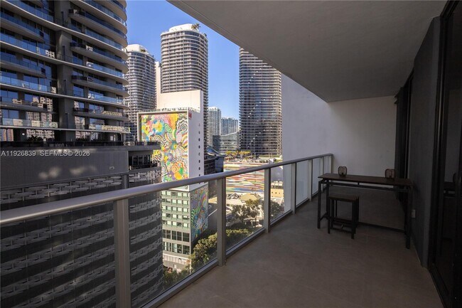 Building Photo - 1010 Brickell Ave