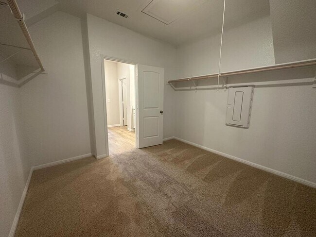 Building Photo - 2508 Indian Clover Trl