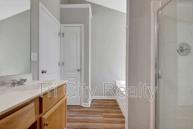 Building Photo - 342 Hunterian Pl