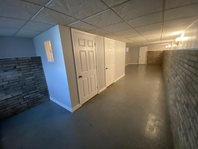 Building Photo - 1507 Wildwood Ave