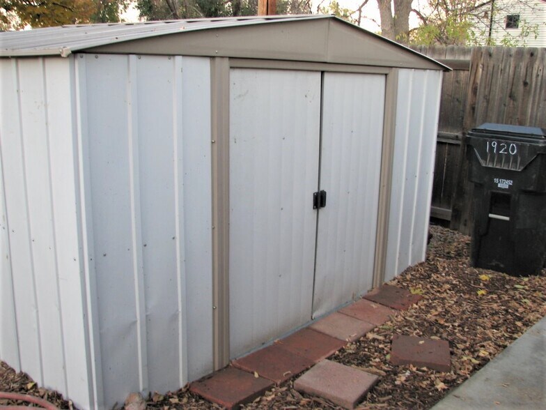 Building Photo - 1920 Willow St