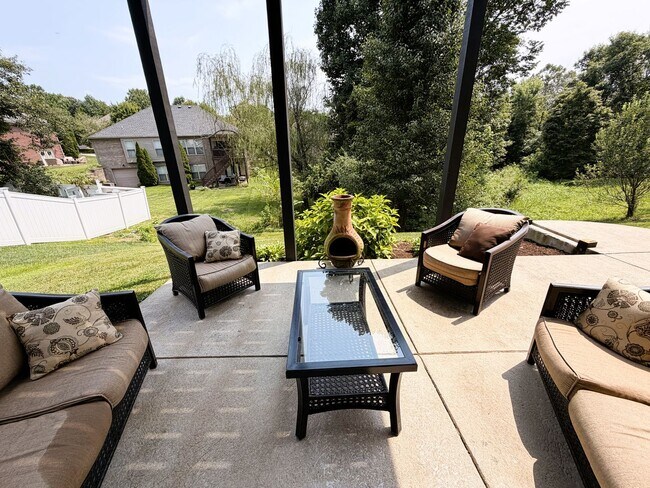 Building Photo - 8123 Autumn Dr