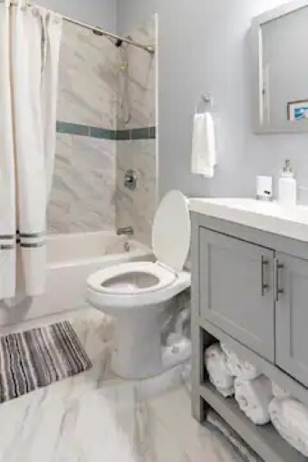 Building Photo - 4322 N Milwaukee Ave