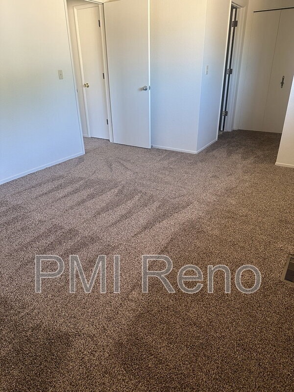 Building Photo - 3358 Candelaria Dr